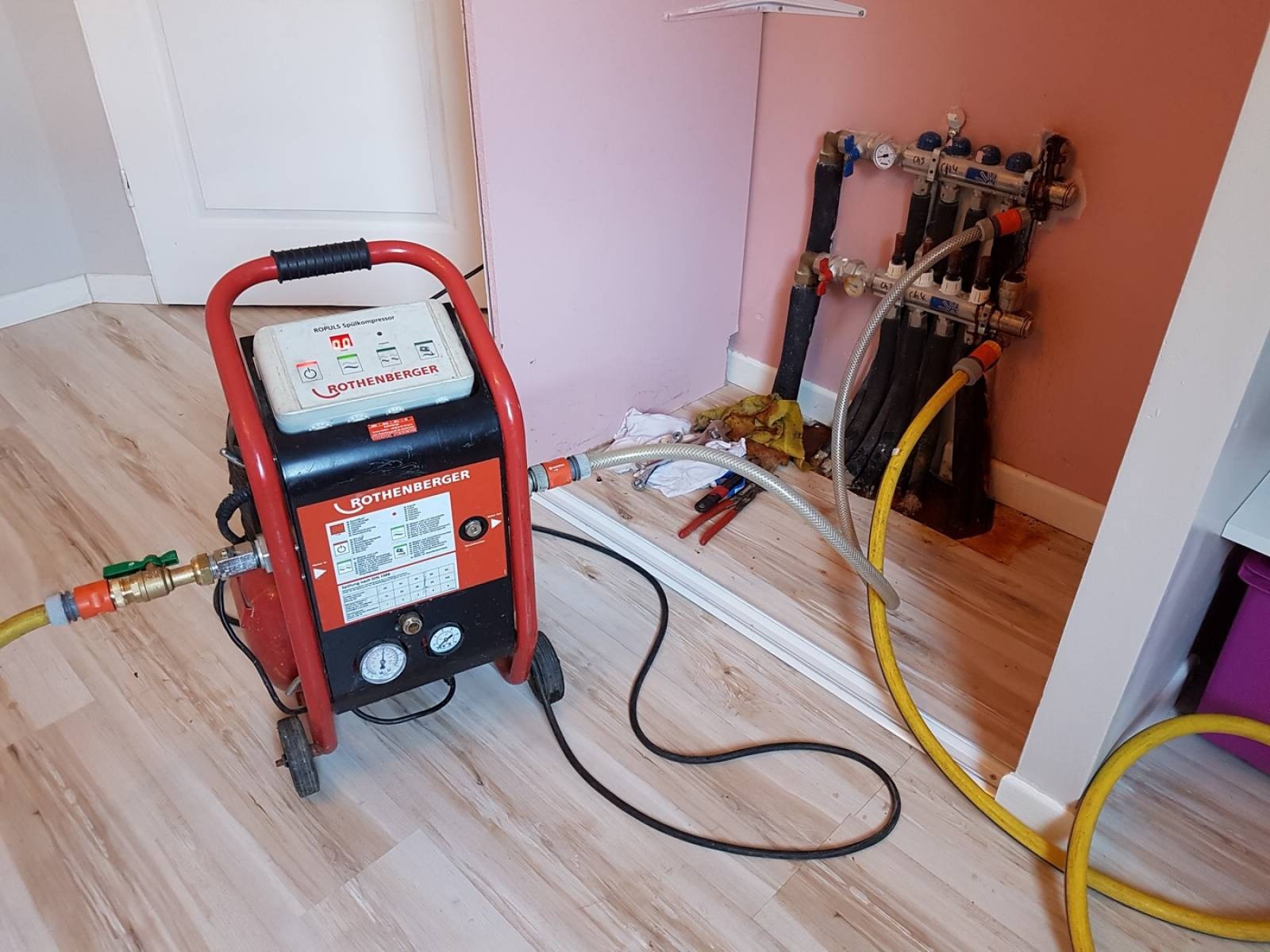 Kartal Petrol-İş Vaillant Hermetik Şofben Kombi Bakımı